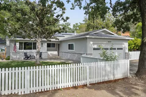 18219 Cottonwood Ave, Sonoma, CA 95476