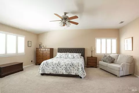 Bedroom - 918 Shadow Tree Ct, Vacaville, CA 95687 photo 3 of 3