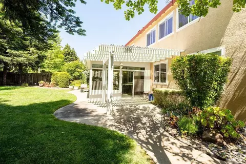 Exterior - 918 Shadow Tree Ct, Vacaville, CA 95687 photo 8 of 12