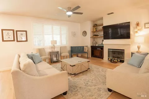 Other - 918 Shadow Tree Ct, Vacaville, CA 95687 photo 3 of 10