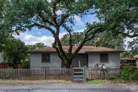 18466 4th Ave, Sonoma, CA 95476
