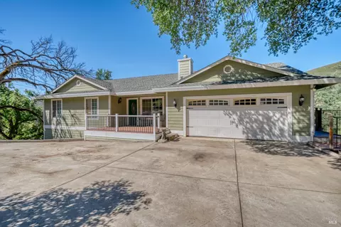 3409 Wolf Creek Rd, Clearlake Oaks, CA 95423