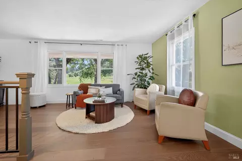 Living - 279 Valparaiso Ave, Cotati, CA 94931 photo 4 of 5