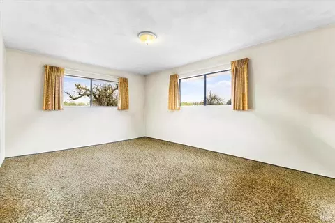 Bedroom - 2062 Woolsey Rd, Fulton, CA 95439 photo 2 of 7