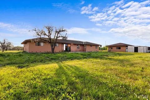 Exterior - 2062 Woolsey Rd, Fulton, CA 95439 photo 7 of 7