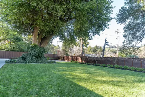 Exterior - 431 Marin Ave, Mill Valley, CA 94941 photo 4 of 15