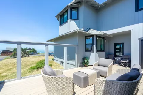 Exterior - 476 Oceana Dr, Dillon Beach, CA 94929 photo 5 of 14