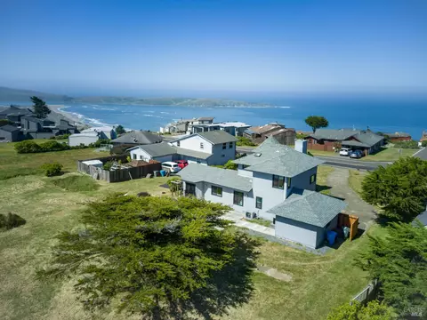 View/Area - 476 Oceana Dr, Dillon Beach, CA 94929 photo 4 of 12