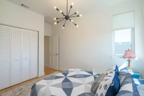 Bedroom - 476 Oceana Dr, Dillon Beach, CA 94929 photo 5 of 14