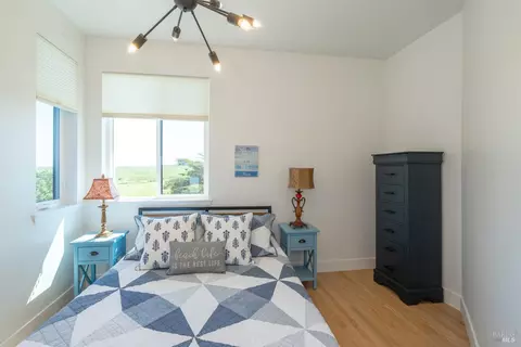 Bedroom - 476 Oceana Dr, Dillon Beach, CA 94929 photo 3 of 14