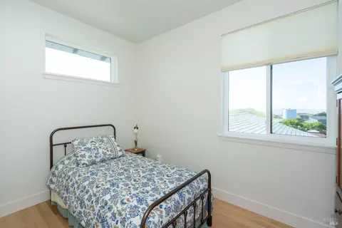 Bedroom - 476 Oceana Dr, Dillon Beach, CA 94929 photo 13 of 14