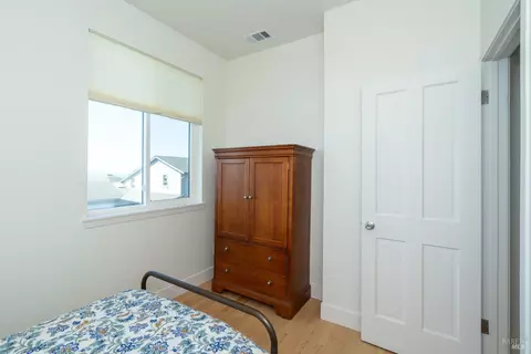 Bedroom - 476 Oceana Dr, Dillon Beach, CA 94929 photo 14 of 14