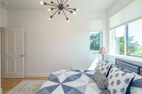 Bedroom - 476 Oceana Dr, Dillon Beach, CA 94929 photo 4 of 14