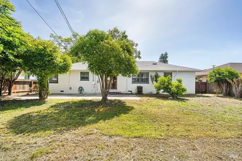 Exterior - 741 Vervais Ave, Vallejo, CA 94591 photo 4 of 7