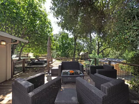 Exterior - 22549 River Rd, Geyserville, CA 95441 photo 12 of 30