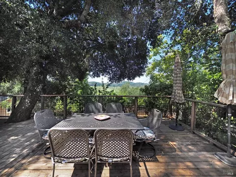 Exterior - 22549 River Rd, Geyserville, CA 95441 photo 8 of 30