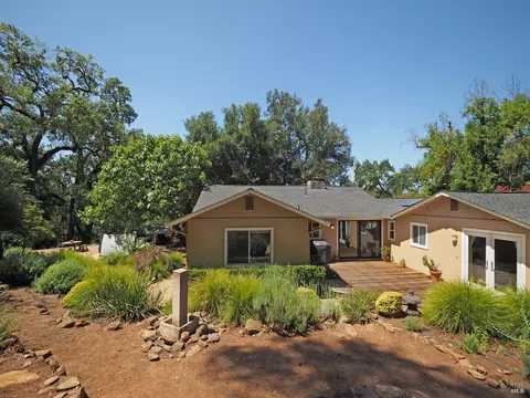 Exterior - 22549 River Rd, Geyserville, CA 95441 photo 20 of 30
