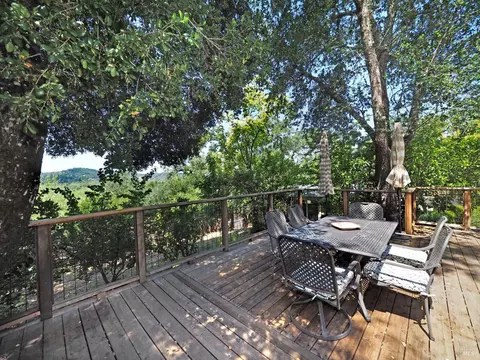 Exterior - 22549 River Rd, Geyserville, CA 95441 photo 10 of 30