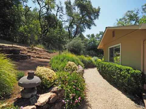 Exterior - 22549 River Rd, Geyserville, CA 95441 photo 19 of 30