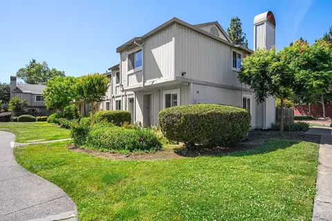 31 Front St #A, Healdsburg, CA 95448