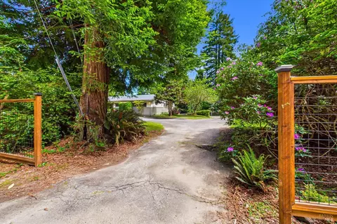 Exterior - 4281 Mitchell Rd, Eureka, CA 95503 photo 5 of 31