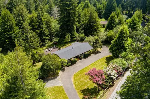 Exterior - 4281 Mitchell Rd, Eureka, CA 95503 photo 3 of 31