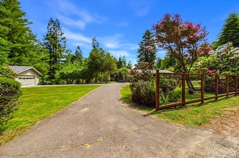 Exterior - 4281 Mitchell Rd, Eureka, CA 95503 photo 6 of 31