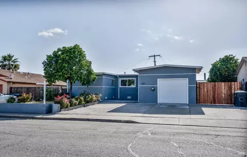 Exterior - 1307 Mckinley St, Fairfield, CA 94533 photo 10 of 11