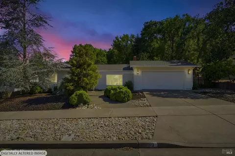 3739 Sleepy Hollow Dr, Santa Rosa, CA 95404