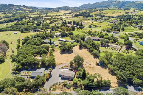 4314 Sonoma Mountain Rd, Santa Rosa, CA 95404