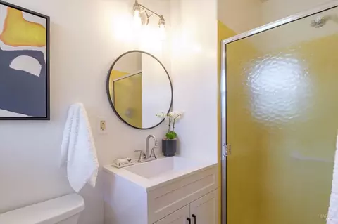 Bath - 26 Granada Dr, Corte Madera, CA 94925 photo 1 of 2