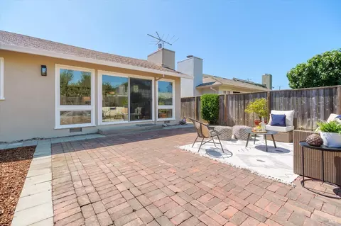 Exterior - 26 Granada Dr, Corte Madera, CA 94925 photo 5 of 11