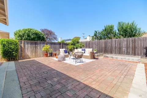 Exterior - 26 Granada Dr, Corte Madera, CA 94925 photo 4 of 11