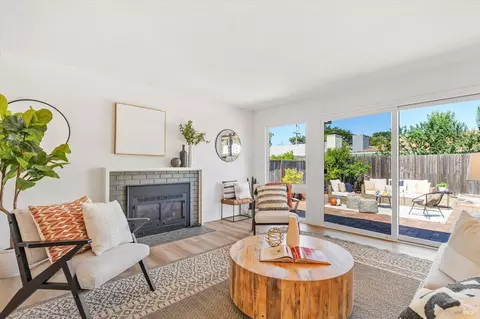 Living - 26 Granada Dr, Corte Madera, CA 94925 photo 1 of 5