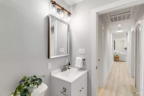 Entry Way - 2442 Cardinal Ct, Concord, CA 94520 photo 1 of 1