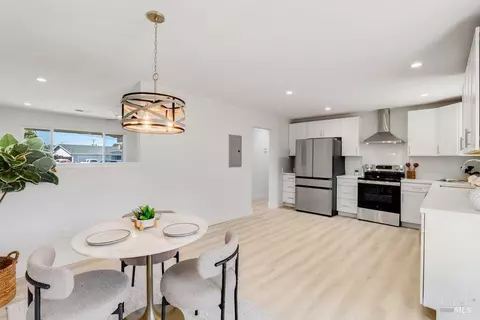 Dining - 2442 Cardinal Ct, Concord, CA 94520 photo 1 of 2