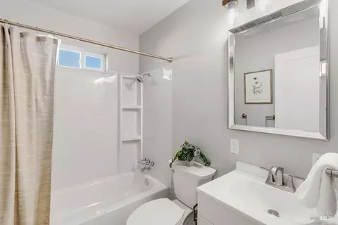 Bath - 2442 Cardinal Ct, Concord, CA 94520 photo 1 of 3