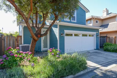 Exterior - 1026 Flagship Dr, Vallejo, CA 94592 photo 9 of 14