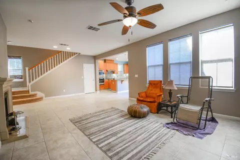 Living - 1026 Flagship Dr, Vallejo, CA 94592 photo 8 of 11