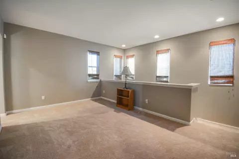 Living - 1026 Flagship Dr, Vallejo, CA 94592 photo 10 of 11