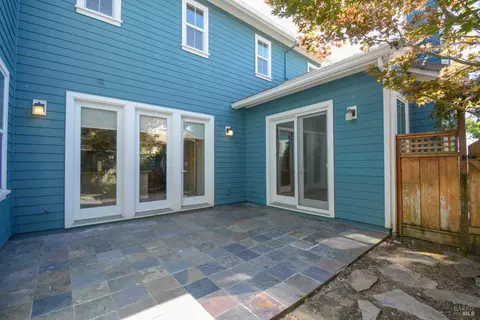 Exterior - 1026 Flagship Dr, Vallejo, CA 94592 photo 7 of 14