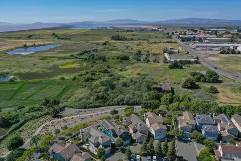 View/Area - 1026 Flagship Dr, Vallejo, CA 94592 photo 7 of 8