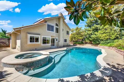 3202 Del Monte Ct, Fairfield, CA 94534