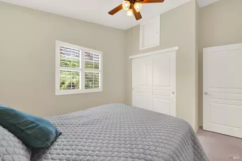 Bedroom - 266 Bartlett Ln, Vacaville, CA 95687 photo 2 of 9