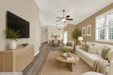 Living - 266 Bartlett Ln, Vacaville, CA 95687 photo 7 of 12
