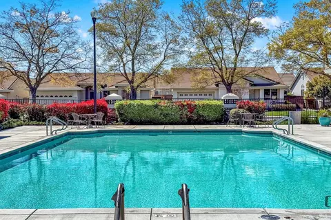 Exterior - 266 Bartlett Ln, Vacaville, CA 95687 photo 14 of 19