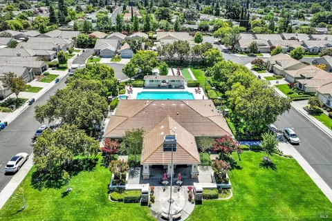 View/Area - 266 Bartlett Ln, Vacaville, CA 95687 photo 6 of 7