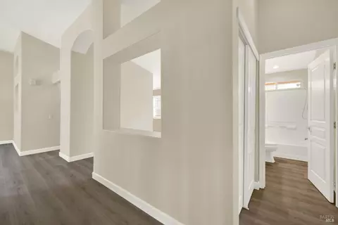 Entry Way - 266 Bartlett Ln, Vacaville, CA 95687 photo 2 of 2