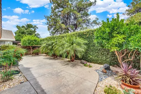 Exterior - 266 Bartlett Ln, Vacaville, CA 95687 photo 5 of 19