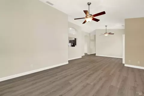 Living - 266 Bartlett Ln, Vacaville, CA 95687 photo 3 of 12